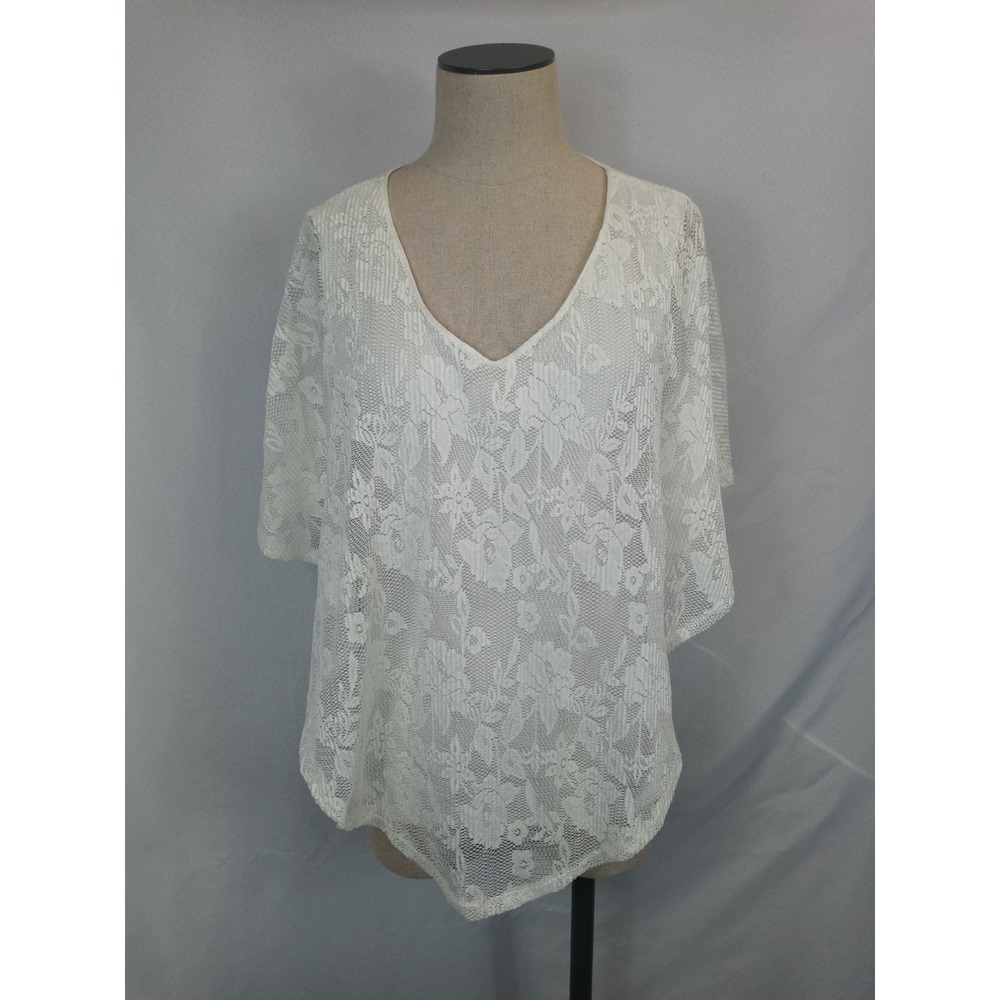 Espresso Lace Top Size S NWT –‎ White Floral Sheer V-Neck Short Sleeve Blouse